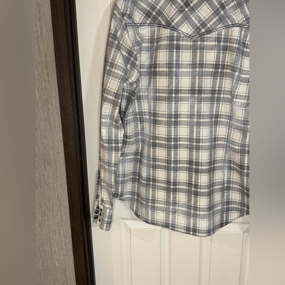 Men’s Guess Denim Button Down Shirt - Picture 7 of 12
